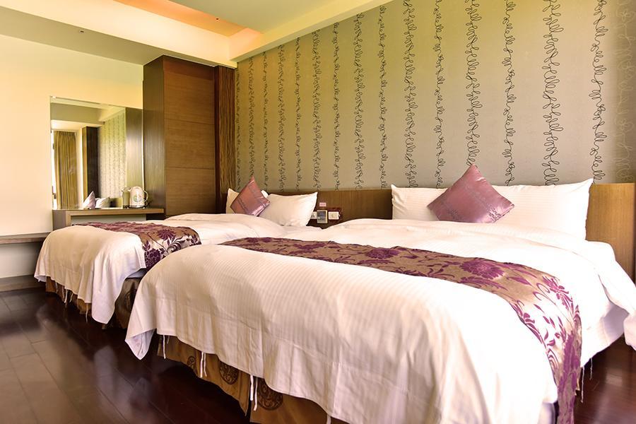 Miracolo View Hotel Yuchi Exterior photo